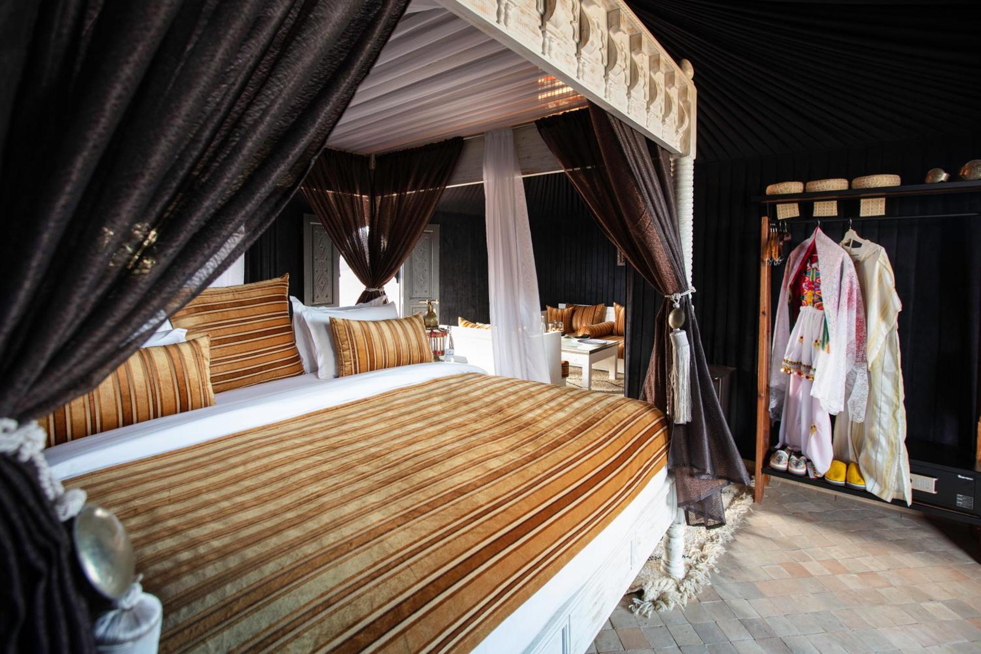 Отель Kalyptus Luxury Camp Лалла-Такеркуст Экстерьер фото